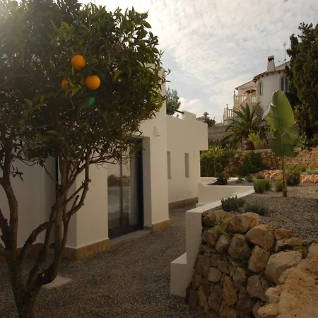 Elegant Escape In